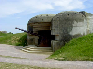 Longues gun battery casemate